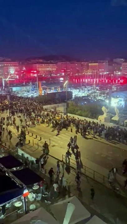 Marseille : mouvement de panique sur le Vieux Port lors du concert pour l'arrivée de la flamme olympique