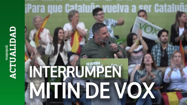 Abascal se encara a unos manifestantes en un acto de Vox en Reus (Tarragona)