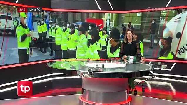 Tras varias denuncias de víctimas de ‘jaladores’, la Policía secuestra vehículos sin placas en La Paz y El Alto 