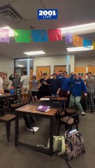 Maestra enseña español con canción de los Hermanos Rosario