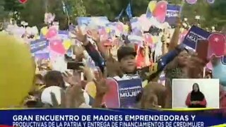 Pdte. Nicolás Maduro felicita a las madres de la patria venezolana por su venidero día