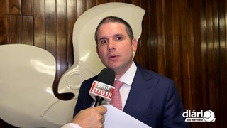 Hugo Motta se coloca à disposição para majoritária em 2026 e defende que João Azevêdo dispute Senado