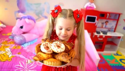 Diana and Roma - Monster under the bed story