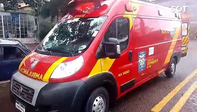 Jovem fica ferida após cair de escada no Bairro Cataratas