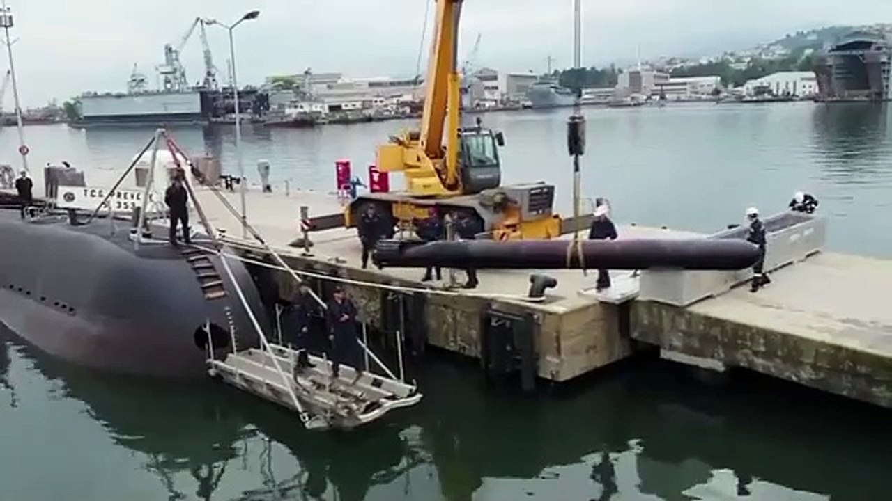 Hay Maşallah! Denizaltılarımıza teslim ediliyor! İzleyen bir daha izliyor