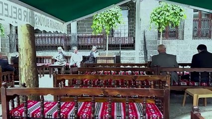 Mala Dengbêjan: Divê Şaredarî li dengbêjên xwe xwedî derkeve