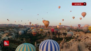 Kapadokya'da 5 milyon 863 bin kişi balonla uçtu