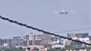 Japonya'da flap arızası yaşayan yolcu uçağı acil iniş yaptı