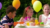 Mutter weigert sich, ihrer Tochter Geschenke zum 13. Geburtstag zu kaufen, um ihr „eine Lektion zu erteilen“