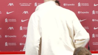 Relaxed Klopp says who gives a XXX after late arrival for press conference