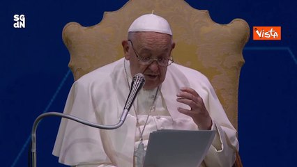Una bimba interrompe Papa Francesco: "Dov'ero rimasto?"