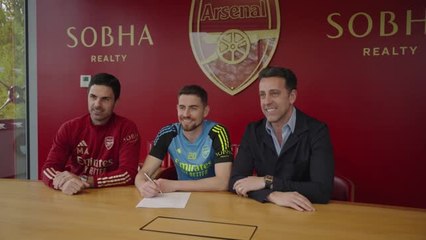 Jorginho signs short-term extension with Gunners
