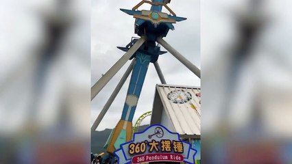Brinquedo 'congela' em parque de diversões na China e pessoas ficam presas de cabeça para baixo