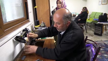 Klasik dikiş makineleri onun elinde yeniden hayat buluyor