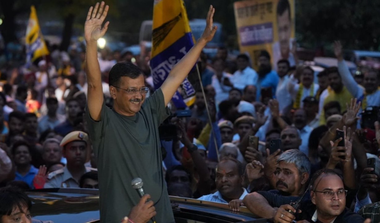 जेल से बाहर आए अरविंद केजरीवाल, सुप्रीम कोर्ट ने दी अंतरिम जमानत की बड़ी राहत