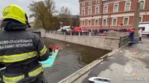 A San Pietroburgo autobus cade dal Ponte dei Baci, 8 morti