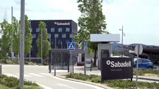 Sabadell denuncia al BBVA ante la CNMV por ocultar información a los inversores