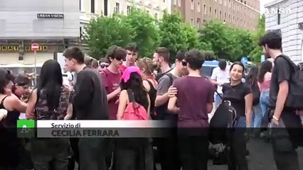 Roma, studenti in corteo: "Mai viste cariche cosi' brutali"