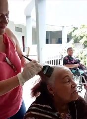 Asilo del Hospital San Felipe consiente a sus pacientes con cambio de look