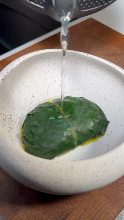 FOIE GRAS EN ROBE D’EPINARD ET AGRUMES  #cuisine #recette #foiegras #escalope #epinard #spinach #agrumes #recipe #recipes #dashi #bouillon #food #chef