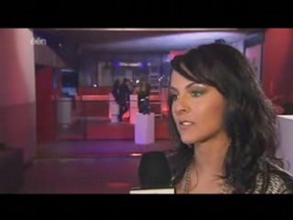 Linda ( Milk Inc.) / Jessy - getting out - making off