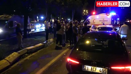 Diyarbakır'da 3 otomobil kazaya karıştı: 2 yaralı