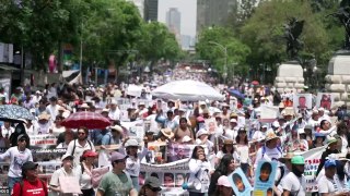 Madres de desaparecidos en México marchan pidiendo justicia y empatía