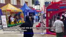 Sebelum Berangkat ke Tanah Suci Calon Jemaah Haji Serbu Gerai Provider Seluler