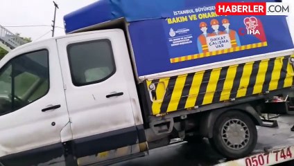 Kartal'da İBB'ye ait araç, bariyere ok gibi saplandı