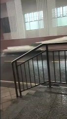 Ca souffle fort dehors... grosse tempête