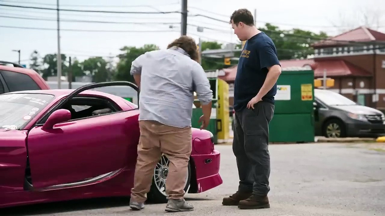 Tires Saison 1 - Official Trailer (EN)