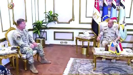 مصر والأردن والإمارات ينفذان عملية إسقاط لأطنان من المساعدات الإنسانية فوق قطاع غزة