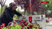 Şehit anneleri Anneler Günü'nde evlatlarıyla şehitlikte buluşuyor