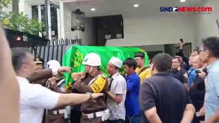 Jenazah Jampidum Fadil Zumhana Dimakamkan di TPU Poncol Bekasi, Jawa Barat