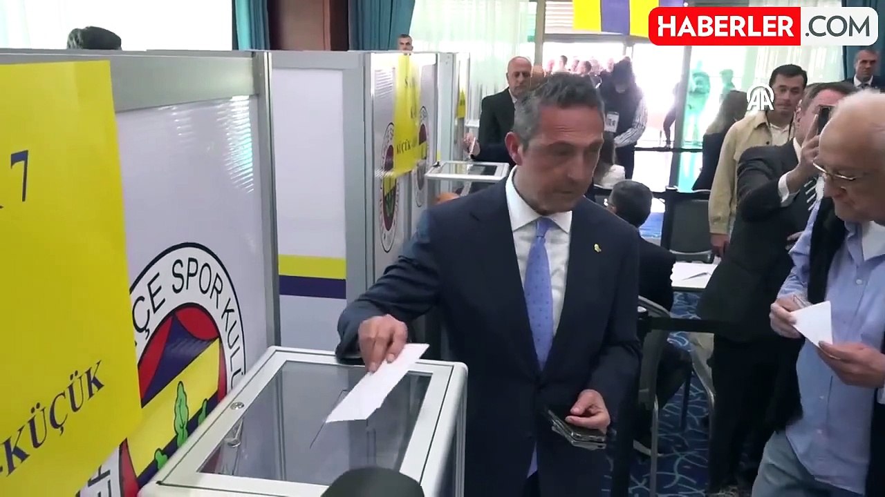 Fenerbahçe Başkanı Ali Koç, bir dönem daha aday olacak