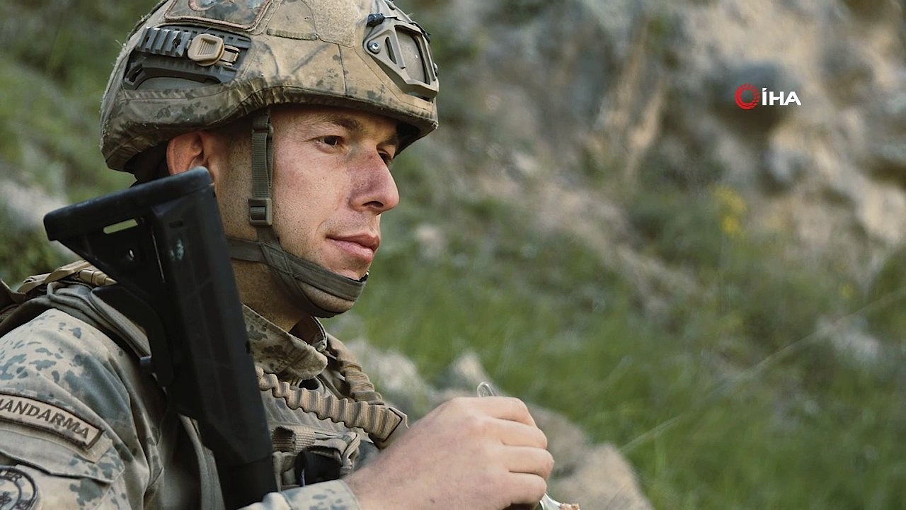 Jandarma Genel Komutanlığı, "Anneler Günü" dolayısıyla bir klip hazırladı.