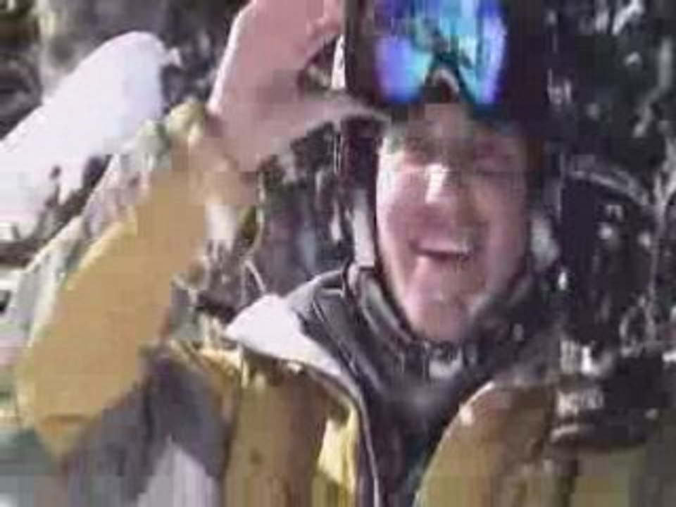 Fresh powder in utha snowboard