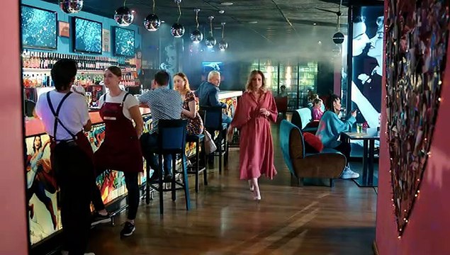 02. Блондинка и брюнетка .2022.WEB-DLRip.Files-x