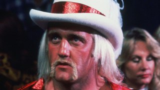 Hulk Hogan se describe a sí mismo como un 'traje de carne lleno de Cristo'