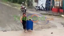 Hombre captado tirando basura al río Jaya en Naranjo Dulce