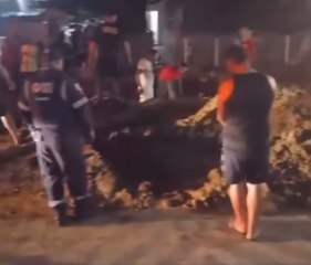 Operário fica parcialmente soterrado na obra do esgoto sanitário no Gravatá de Penha