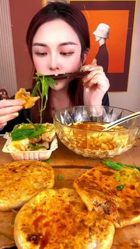 asmr Chinese food eating || #asmr #food #trending #likeforlikes #viral #chinese #eating #shorts