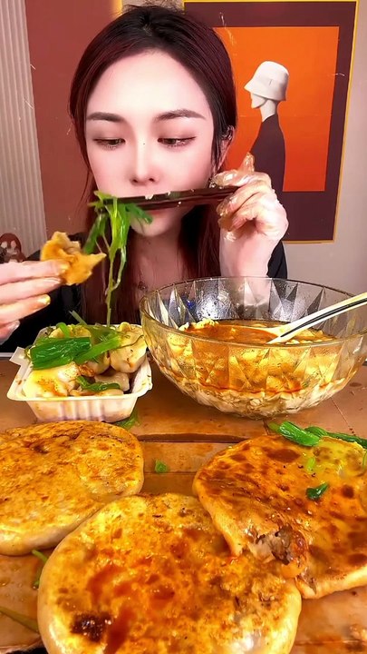 asmr Chinese food eating  || #asmr #food #trending #likeforlikes #viral #chinese #eating #shorts