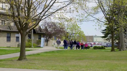 Un assassin dans la police  Menottes