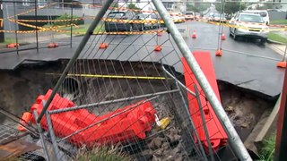Sinkhole opens up in Sydney's east after heavy rainfall