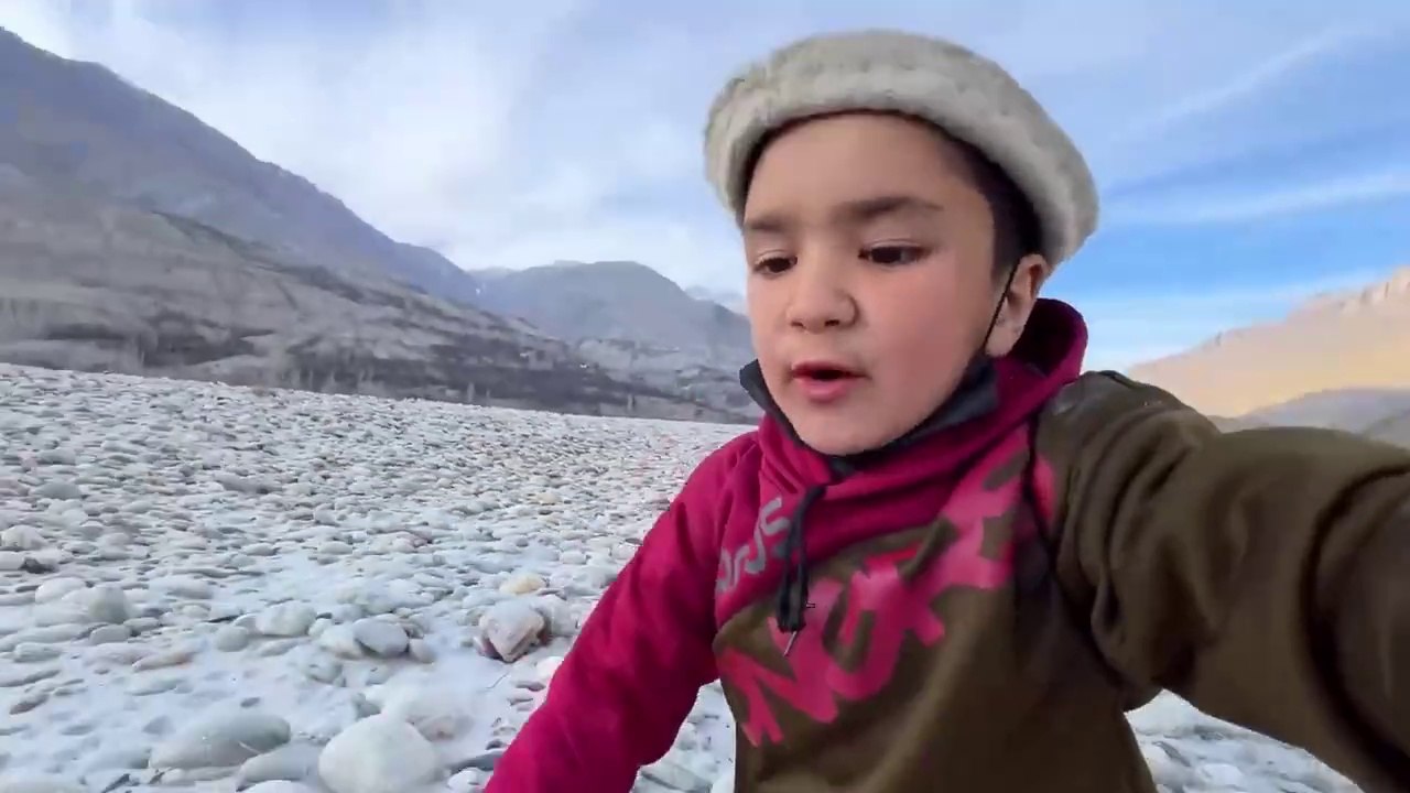My Daily Life in Mountain - Peaceful And Natural Views Of My Village - Gilgit Baltistan