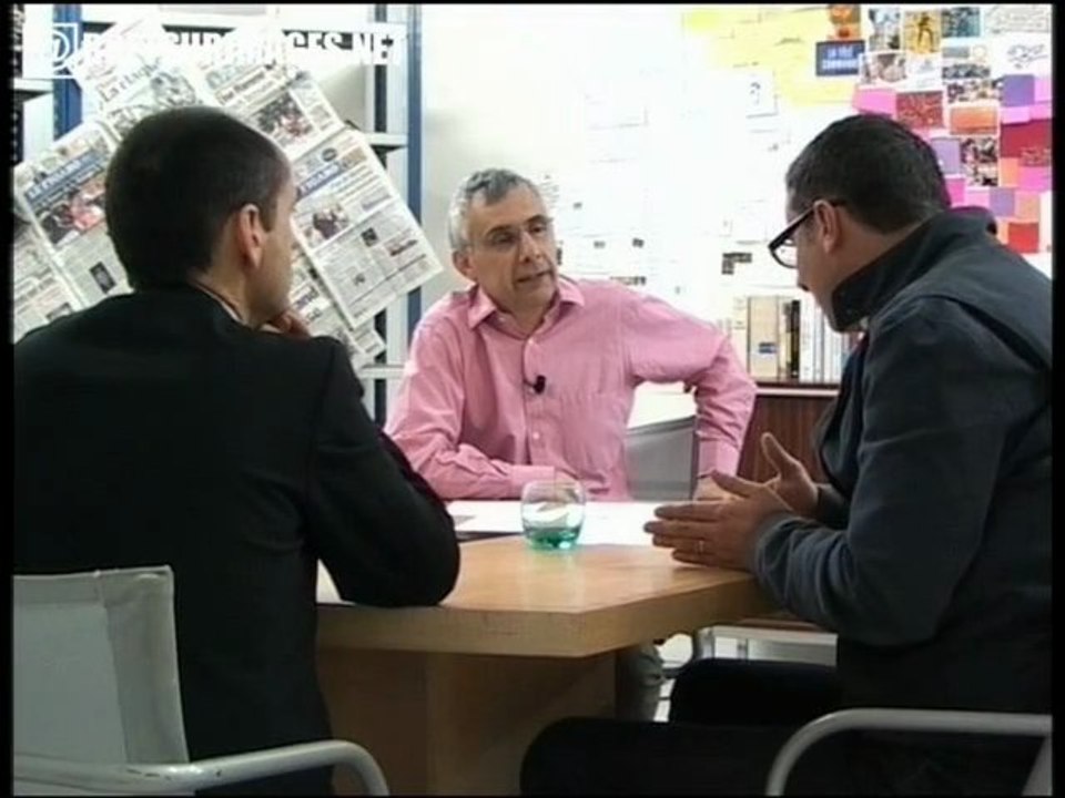 La flamme olympique et RSF /Best Of Arrêt sur images