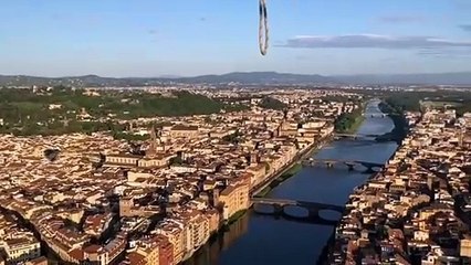 Il video di Firenze vista dalla mongolfiera: lo spettacolo nel silenzio (quasi totale)
