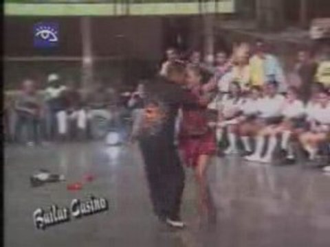 Yanek y Diana - Cuban style Salsa