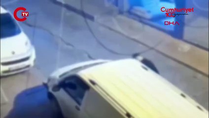 Beyoğlu’nda park halindeki 11 aracın lastiklerini bıçakla kesen şüpheli yakalandı